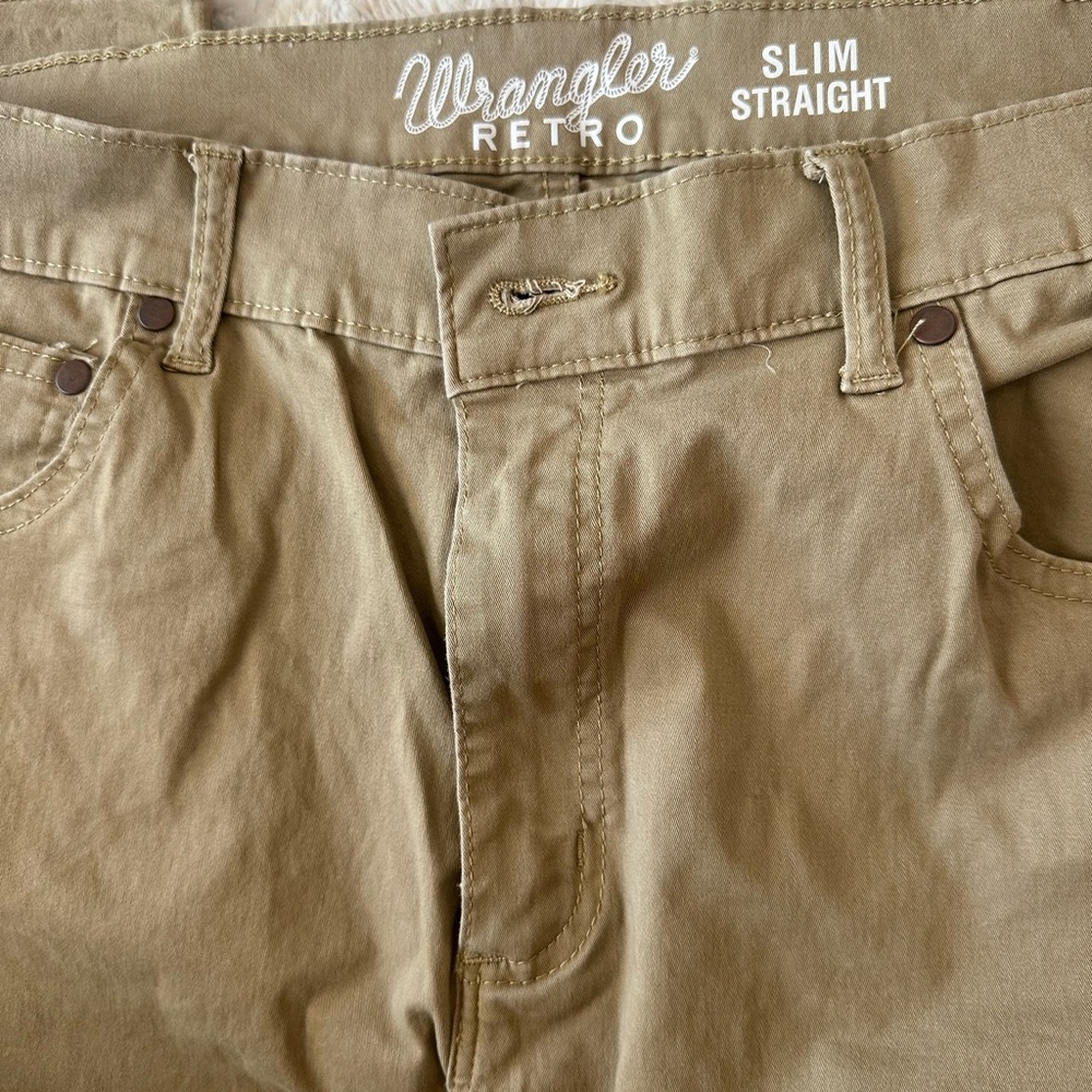 36x32 Wrangler Retro Slim Straight Khaki Pants